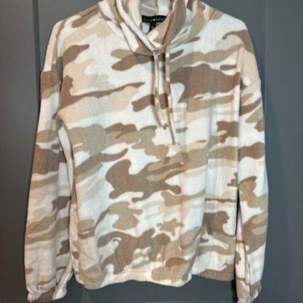 Derek Heart Tan Camo Cinched Waist Funnel Neck Sweatshirt Size Small